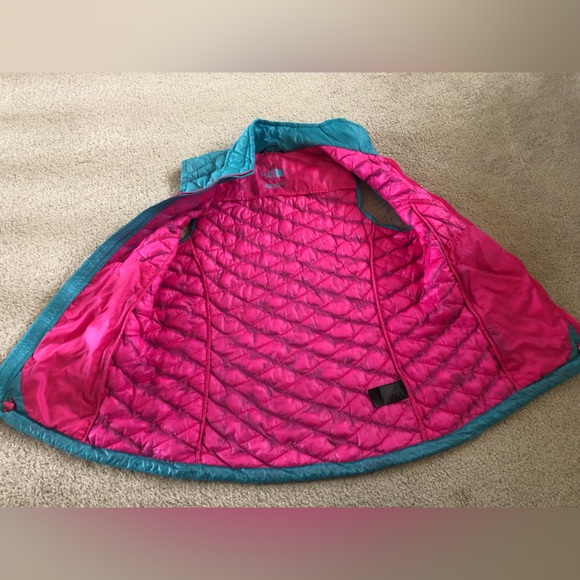 Pre-owned The North Face Thermoball puffer vest blue pink M - Picture 6 of 8